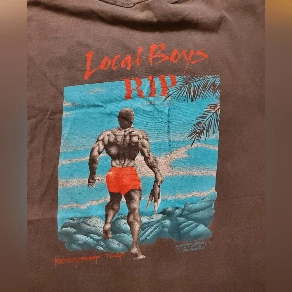 VINTAGE Master Graphics Hawaii‎ "Local Boys Rip" Graphic T-Shirt  Mel Isara 1987